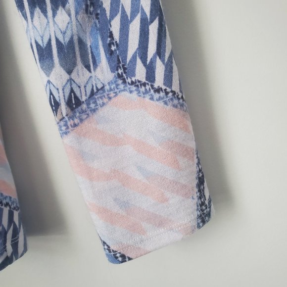 CHICO'S Women's Blue Abstract Print Sweater Light w/ Tank Top Underlay - Picture 5 of 11